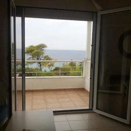 Vila Achilleos Posidi