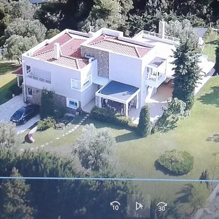 Villa Achilleos